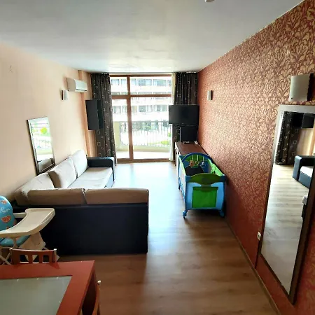 Апартаменты Grenada.suite.tonight.1 Bedroom.pool View.300m To Солнечный берег